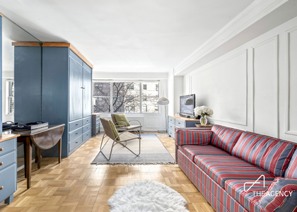 230 E 79th Street - Photo 1