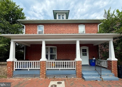 317 S Kent Street - Photo 1