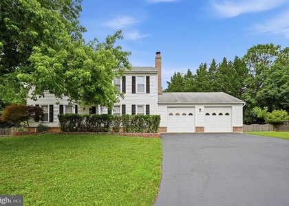 10609 Oxford Court - Photo 1