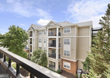12925 Centre Park Circle - Photo 1
