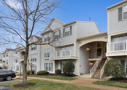 8202 Crossbrook Court - Photo 1