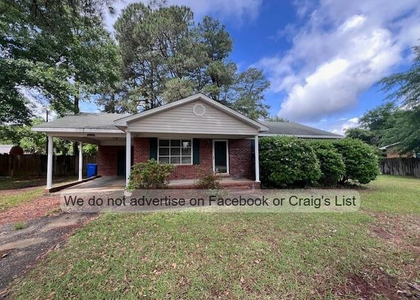 219 N Ingleside Drive - Photo 1