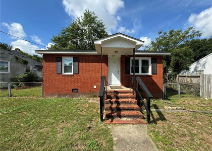 405 Laura Court - Photo 1