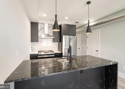 526 Brown Street - Photo 1