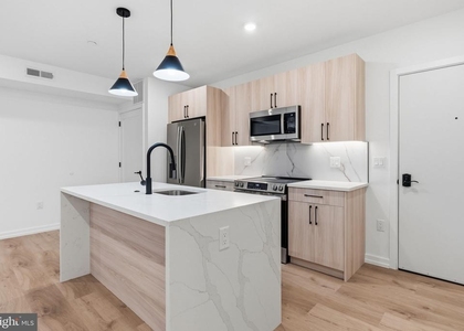 208 Vine Street - Photo 1