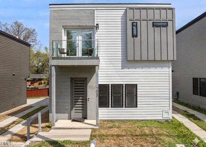 203 Nelson Street - Photo 1