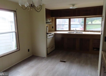 14169 Buchanan Trail West W - Photo 1