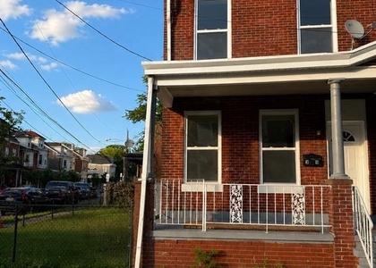 28 N Anderson Street - Photo 1