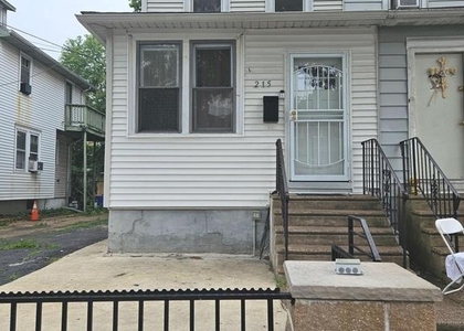 215 Chestnut Avenue - Photo 1