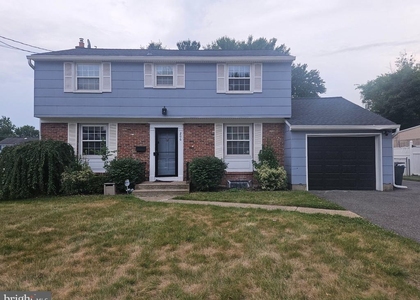 206 Stevenson Avenue - Photo 1