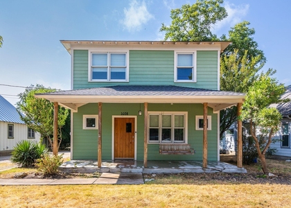 1608 E 19th St - Photo 1