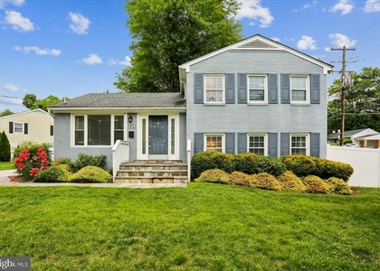 3801 Denfeld Avenue - Photo 1