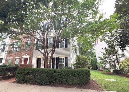 9742 Washingtonian Boulevard - Photo 1