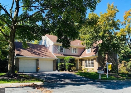 9548 Fox Hollow - Photo 1