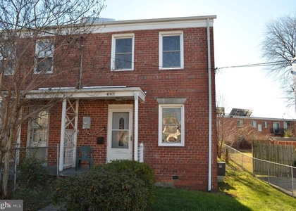 4801 Bass Place Se - Photo 1
