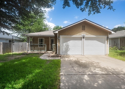 111 Quail Hollow Dr - Photo 1