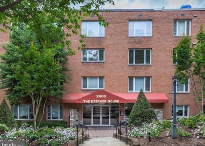 2400 41st Street Nw - Photo 1