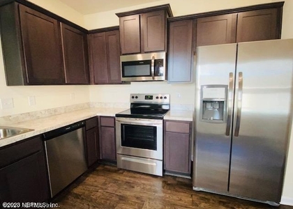 440 Aralia Lane - Photo 1