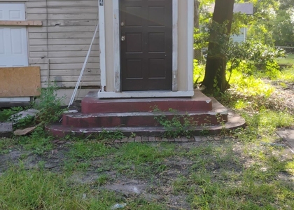 1104 Tyler Street - Photo 1