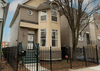2718 W Washington Boulevard - Photo 1