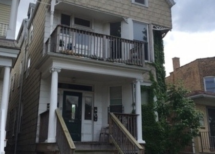 1911 W Eddy Street - Photo 1