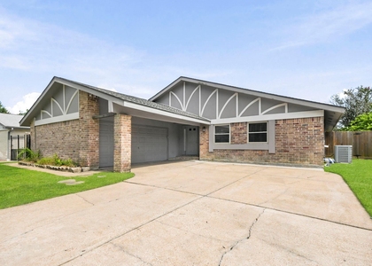 830 Seacliff Drive - Photo 1