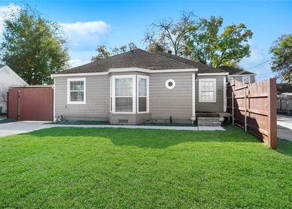 906 Gale Street - Photo 1