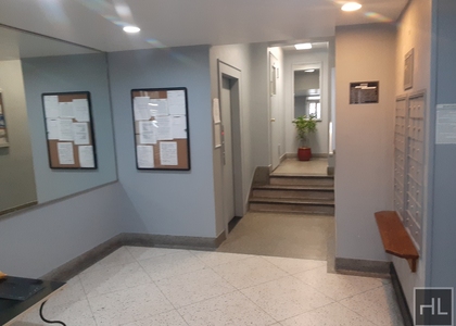 East 58 Street - Photo 1