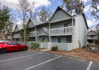 4411 Sw 34th Street - Photo 1