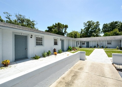 2519 9th Avenue W - Photo 1