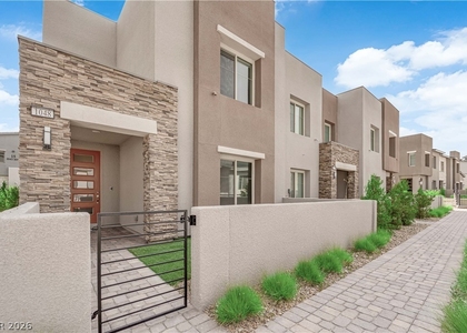 600 N Carriage Hill Drive - Photo 1