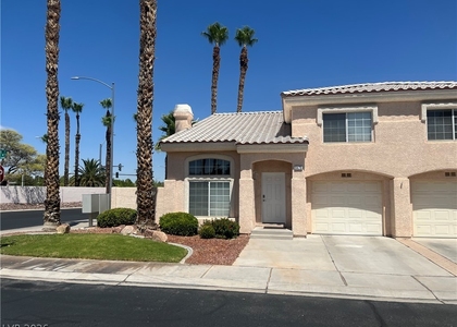 8476 Sewards Bluff Avenue - Photo 1