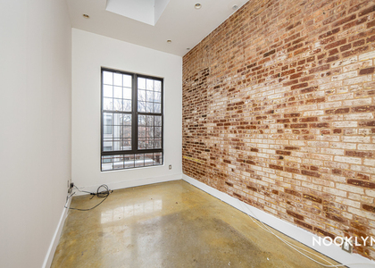 753 Lexington Ave  - Photo 1