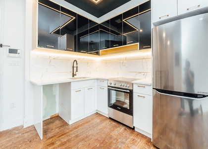 1183 Gates Ave - Photo 1