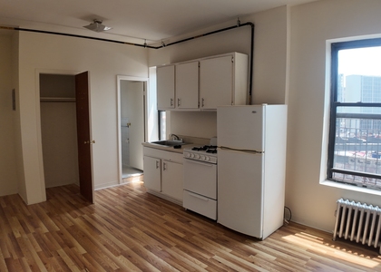 East 14th Street - Photo 1