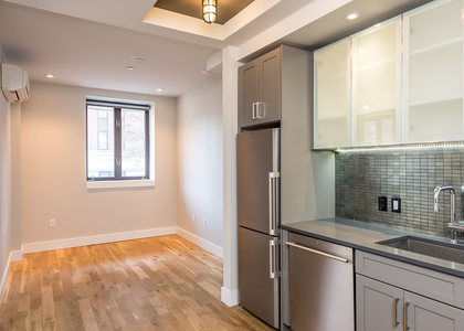 185 Leonard St  - Photo 1