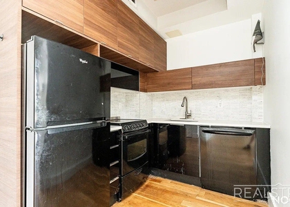 74 Maujer Street - Photo 1