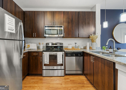 131 Ponce De Leon Avenue - Photo 1