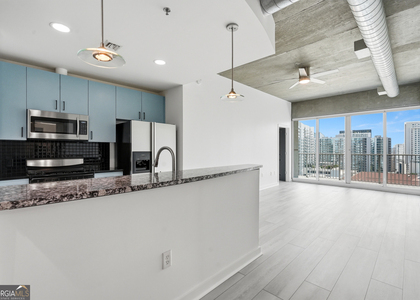 943 Peachtree Street Ne - Photo 1