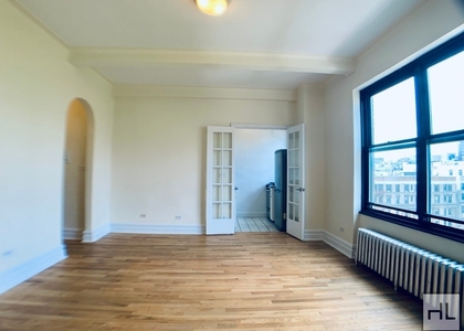 Second Avenue - Photo 1