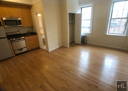 West 13 Street - Photo 1