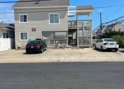 202 Carteret Avenue - Photo 1