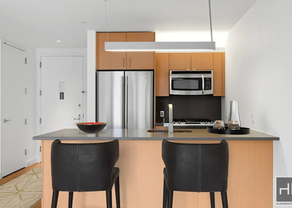 Spruce Street - Photo 1