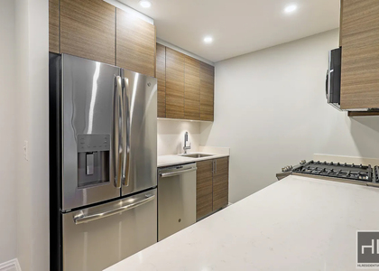 West 48th Street - Photo 1