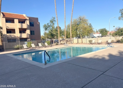 540 N May Street - Photo 1