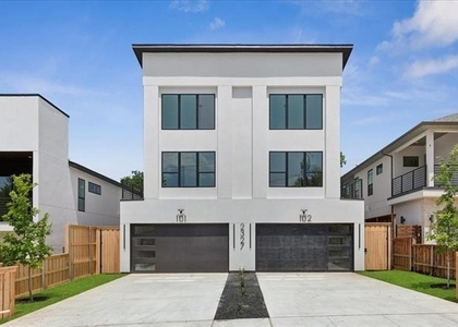 2327 Vagas Street - Photo 1