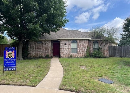 1609 Shady Oaks Lane - Photo 1