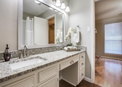 1605 5th Avenue - Photo 1
