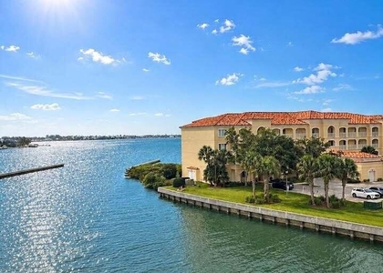 5 Harbour Isle Drive E - Photo 1