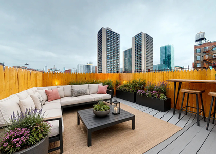 West Broadway - Photo 1